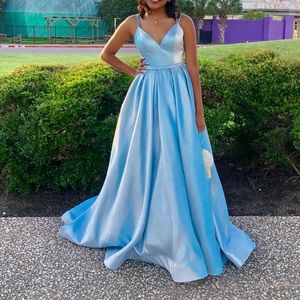 2019 Sherri Hill Prom/Pageant dress size 2